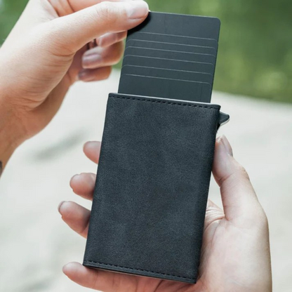 CardMate™ – Cartera Magnética Slim